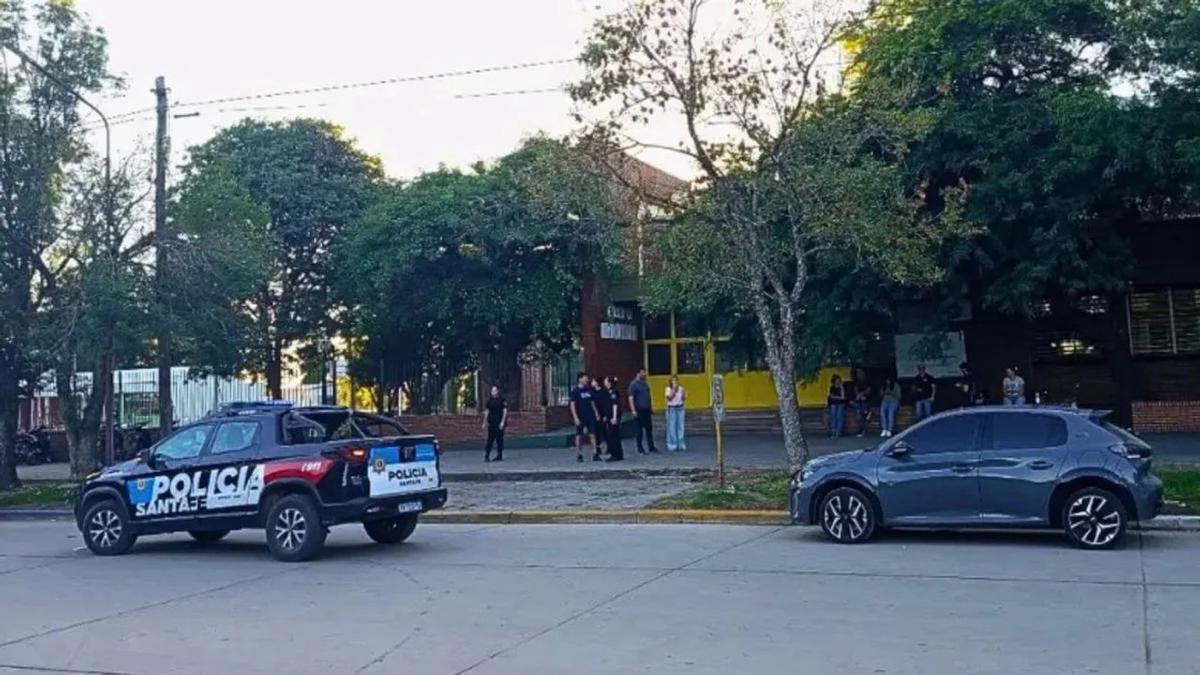 Un alumno mató a un compañero en un escuela de Santa Fé