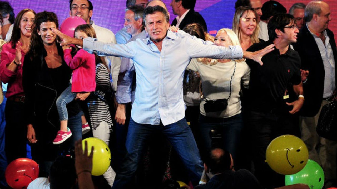 La acrobática entrada de Macri en Santa Fe