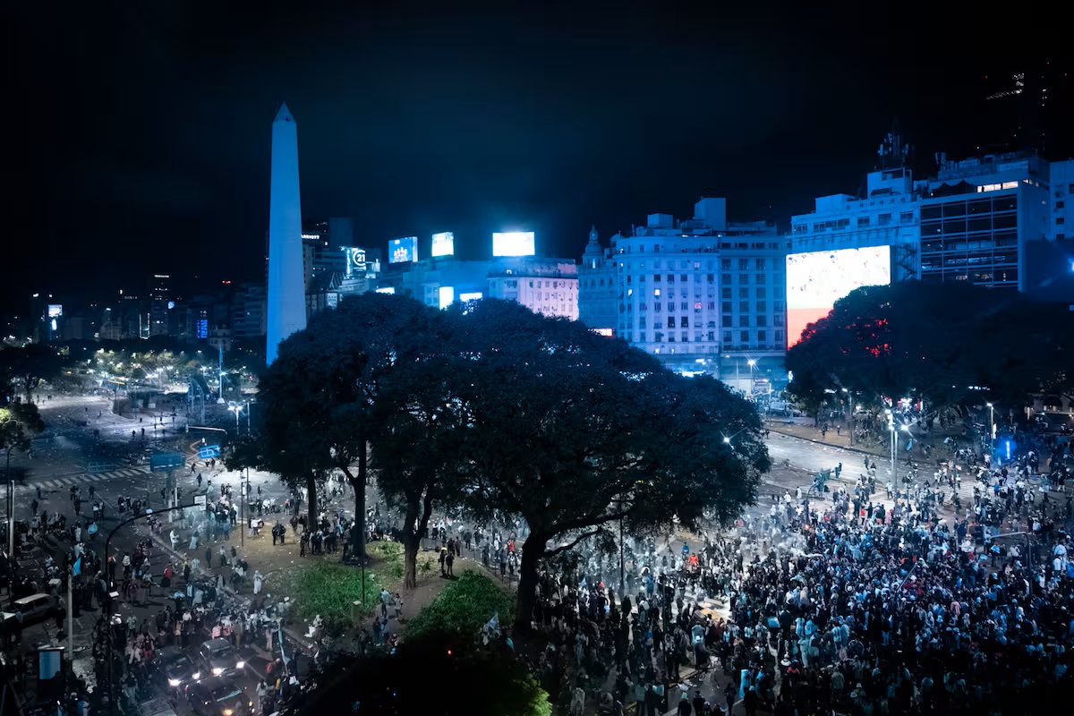 Así terminaron los festejos en el Obelisco